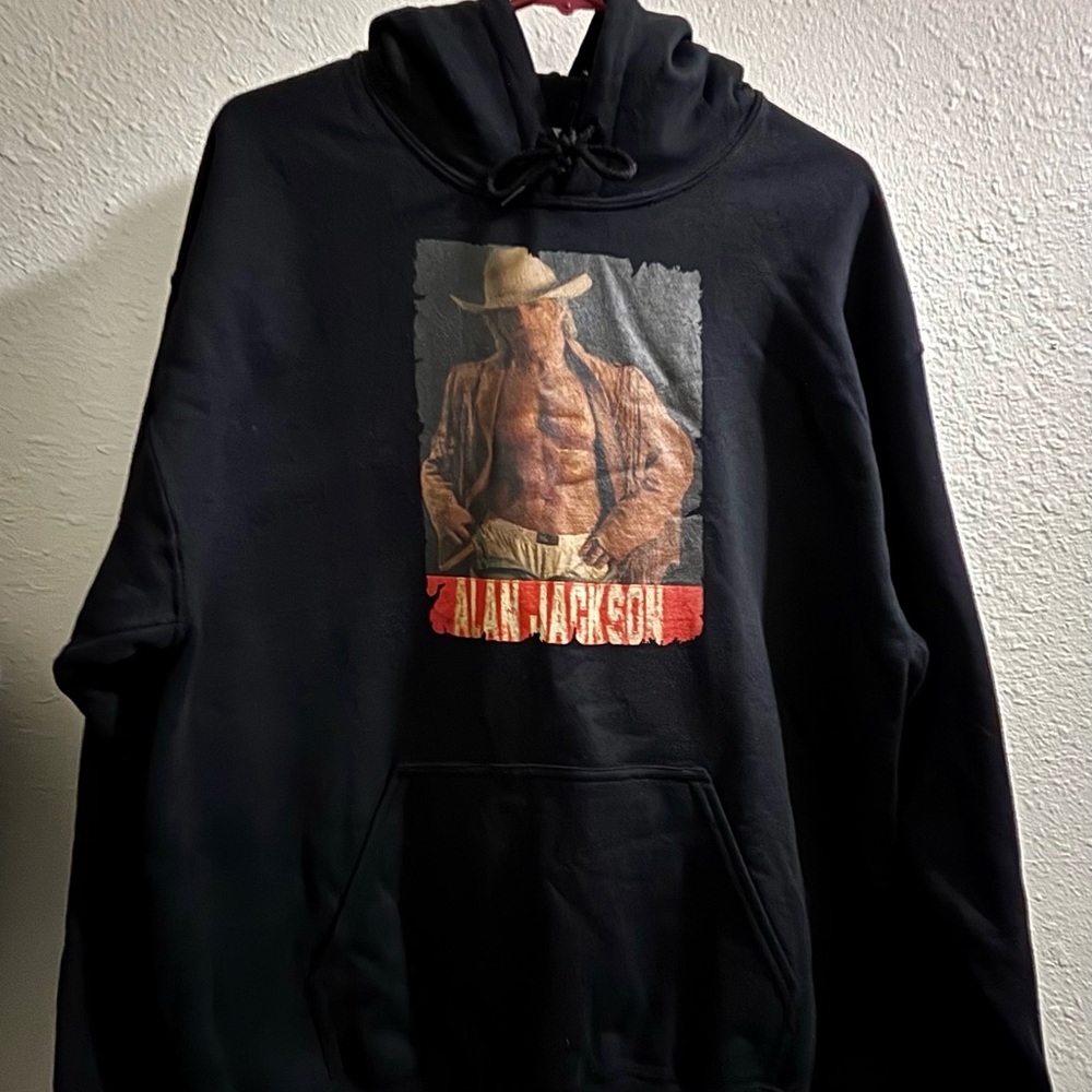 Black Graphic Hoodie Alan Jackson fake bod